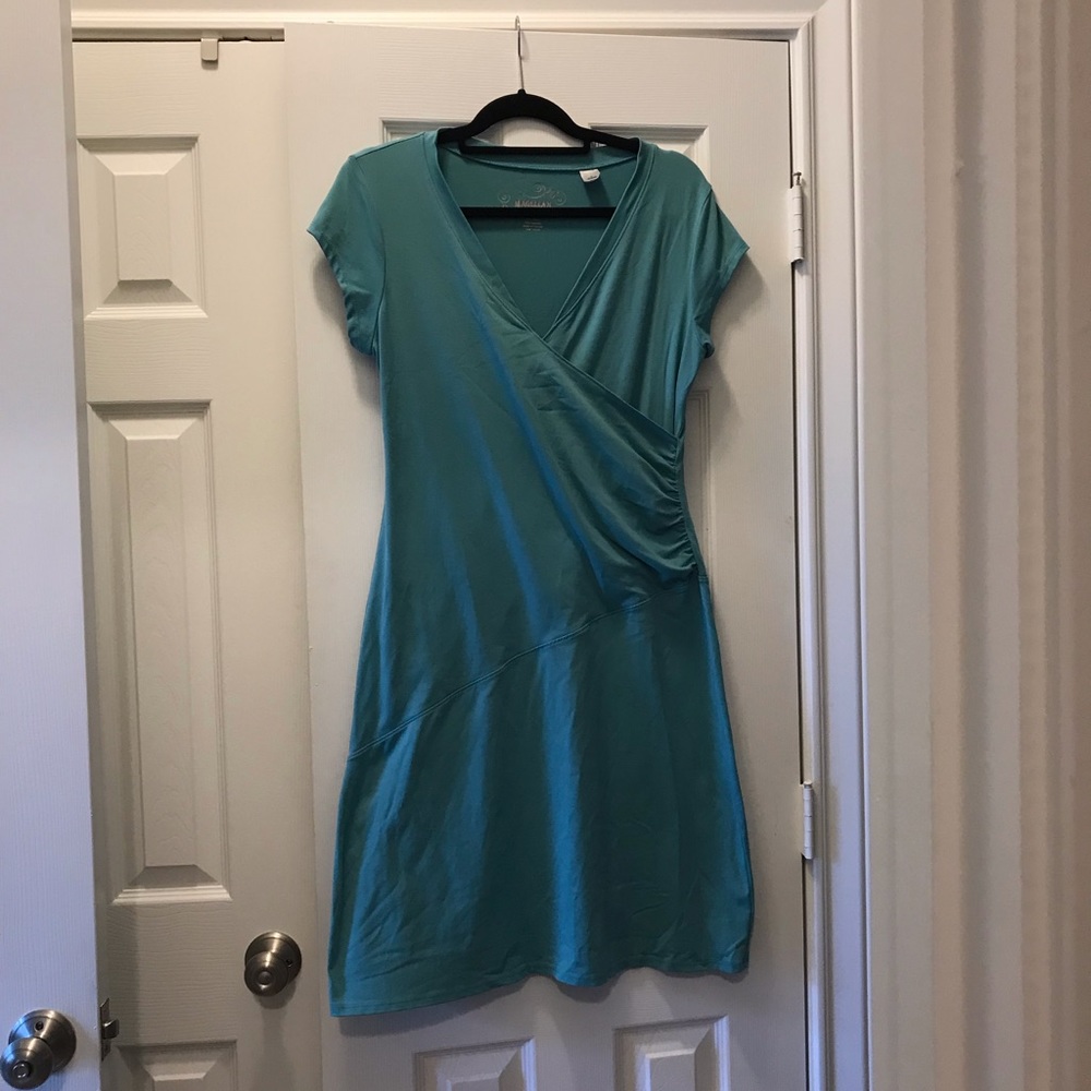 Cute and comfortable Magellan dress women’s medium
